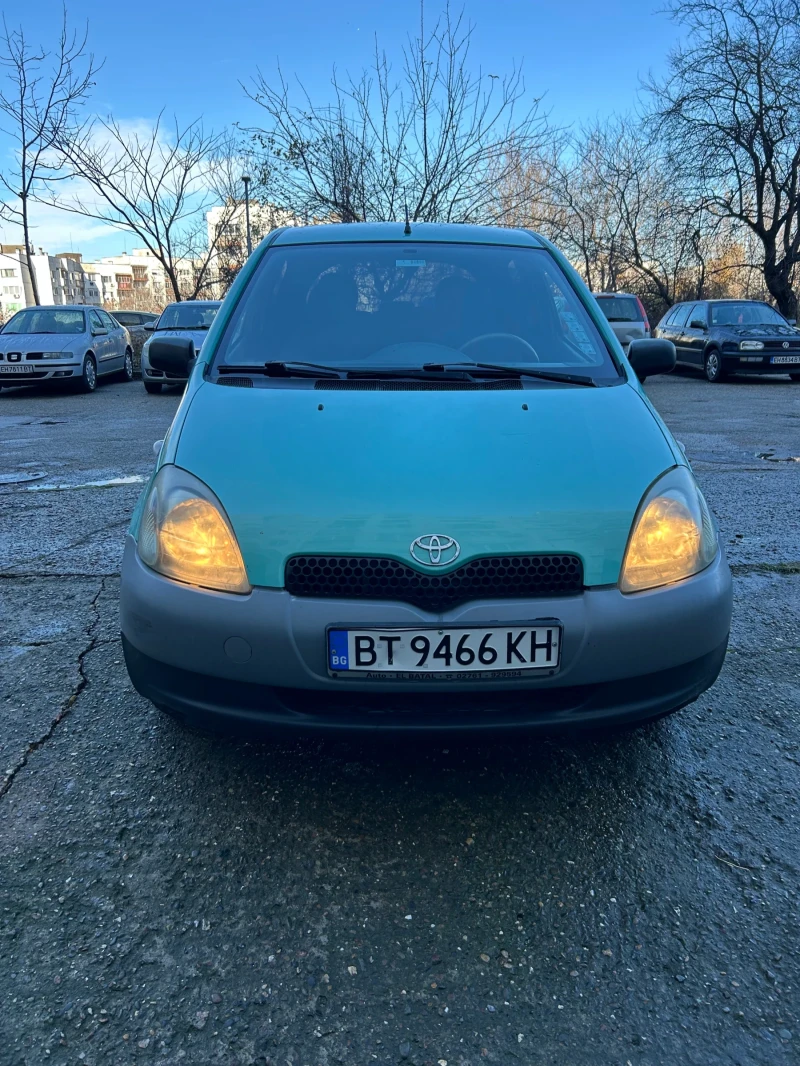 Toyota Yaris 1.0i , снимка 8 - Автомобили и джипове - 48458994