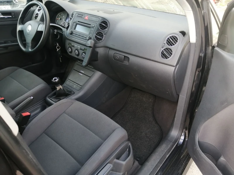 VW Golf Plus 1.9 TDI, снимка 11 - Автомобили и джипове - 48645546