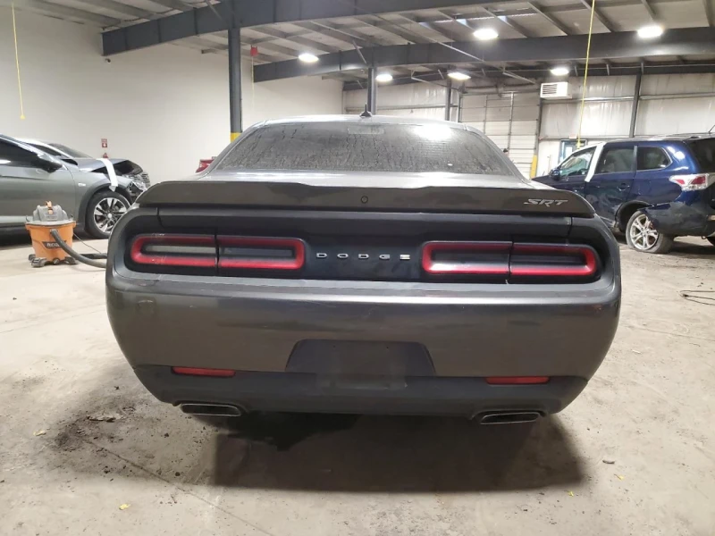 Dodge Challenger, снимка 5 - Автомобили и джипове - 49422533