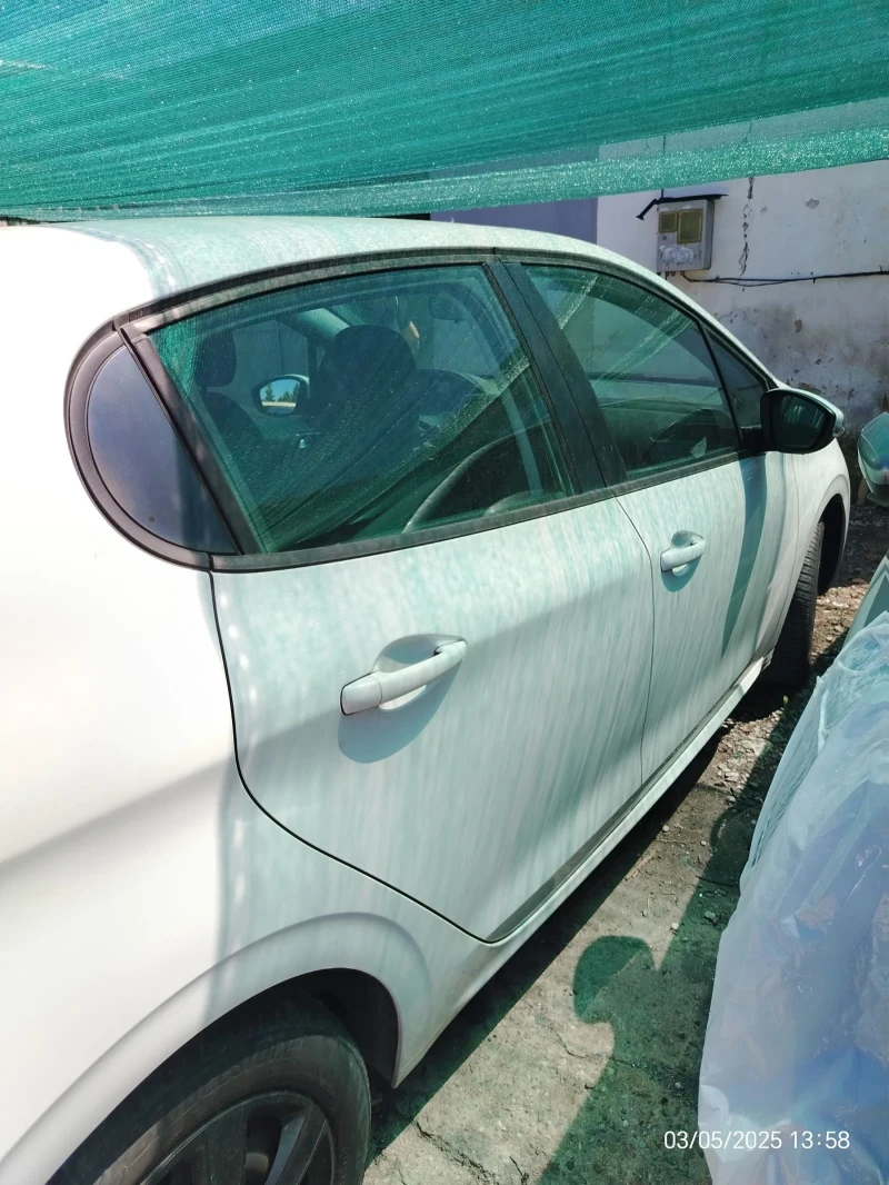 Peugeot 208, снимка 7 - Автомобили и джипове - 51598819