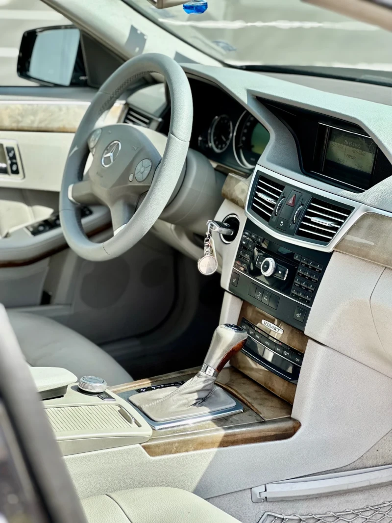 Mercedes-Benz E 220 CDI , снимка 7 - Автомобили и джипове - 52790904