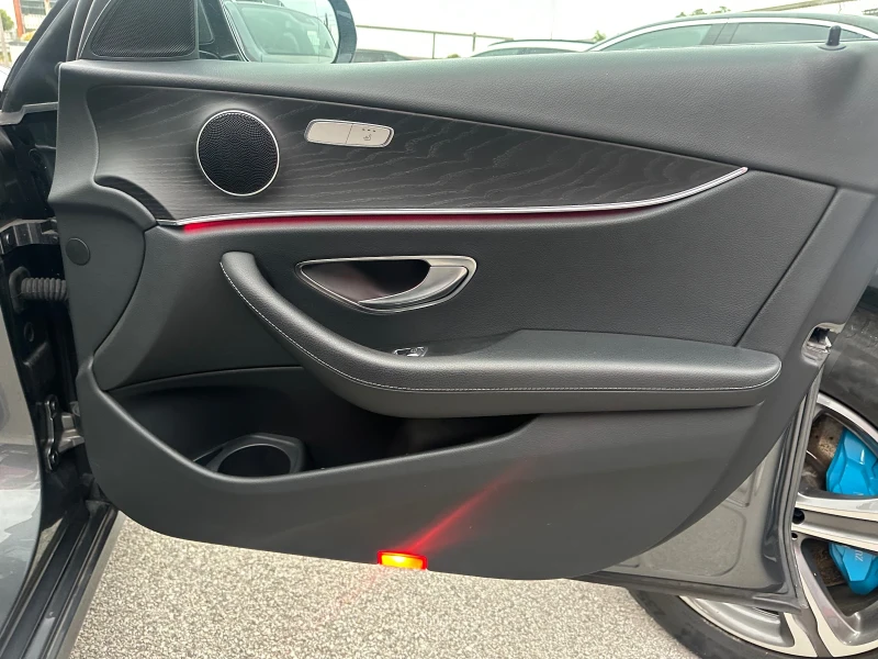 Mercedes-Benz E 220 cdi 9Gtr 4Matic Business Sport Готов Лизинг , снимка 15 - Автомобили и джипове - 51683283