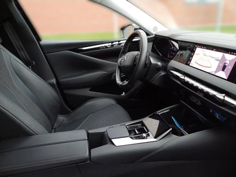 DS DS 4 TROCADERO/131HP/HUD/CAM/NAVI/KLESS/497g, снимка 8 - Автомобили и джипове - 52170445