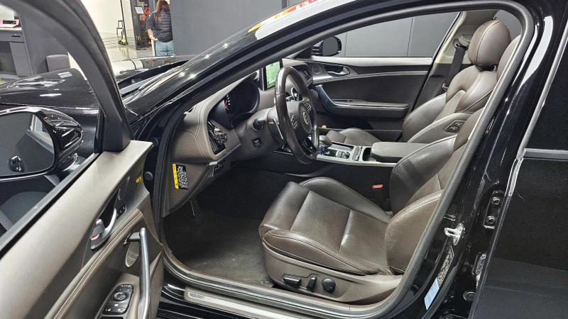 Kia Stinger 2.0T 2WD DREAM EDITION, снимка 10 - Автомобили и джипове - 52494179