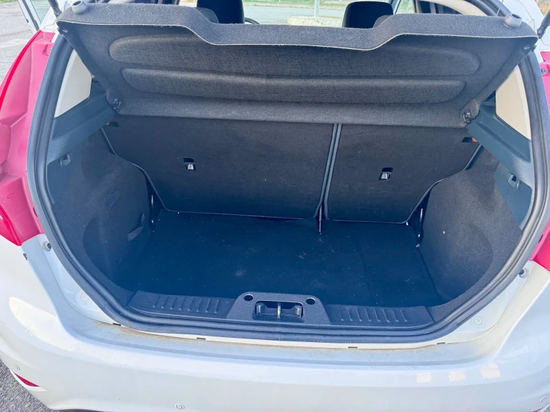 Ford Fiesta 1.4tdci, снимка 13 - Автомобили и джипове - 52906868