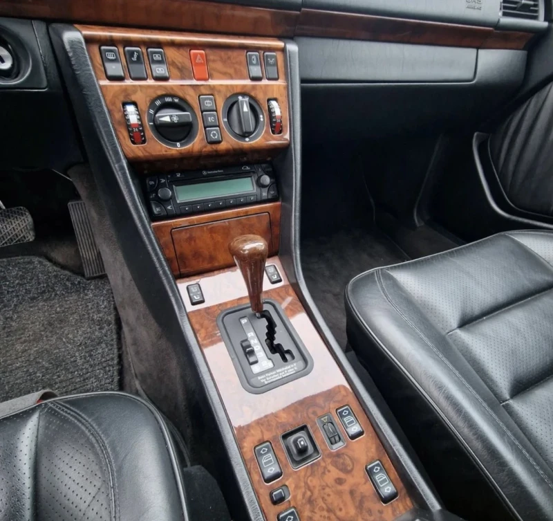 Mercedes-Benz 124 500E V8, снимка 8 - Автомобили и джипове - 53145319