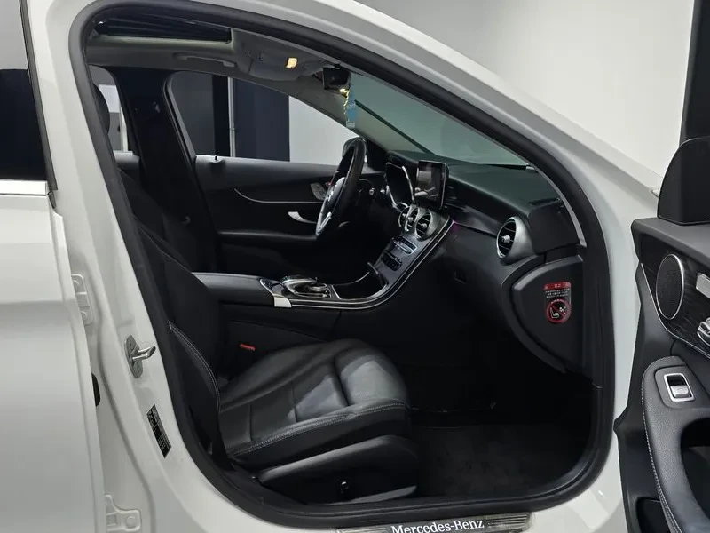 Mercedes-Benz C 220 d, снимка 11 - Автомобили и джипове - 54287256