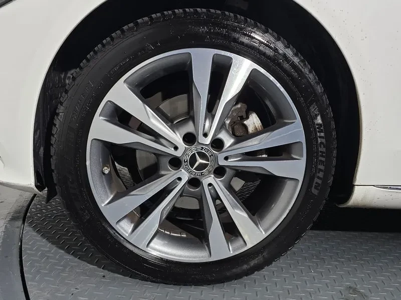 Mercedes-Benz C 220 d, снимка 5 - Автомобили и джипове - 54287256