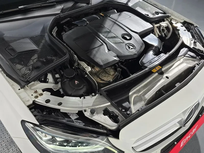 Mercedes-Benz C 220 d, снимка 6 - Автомобили и джипове - 54287256