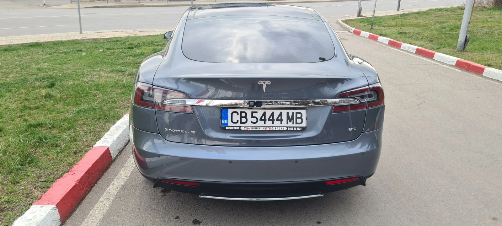 Tesla Model S S 85 kw 7 местна CCS FREE CHARGE - изображение 7