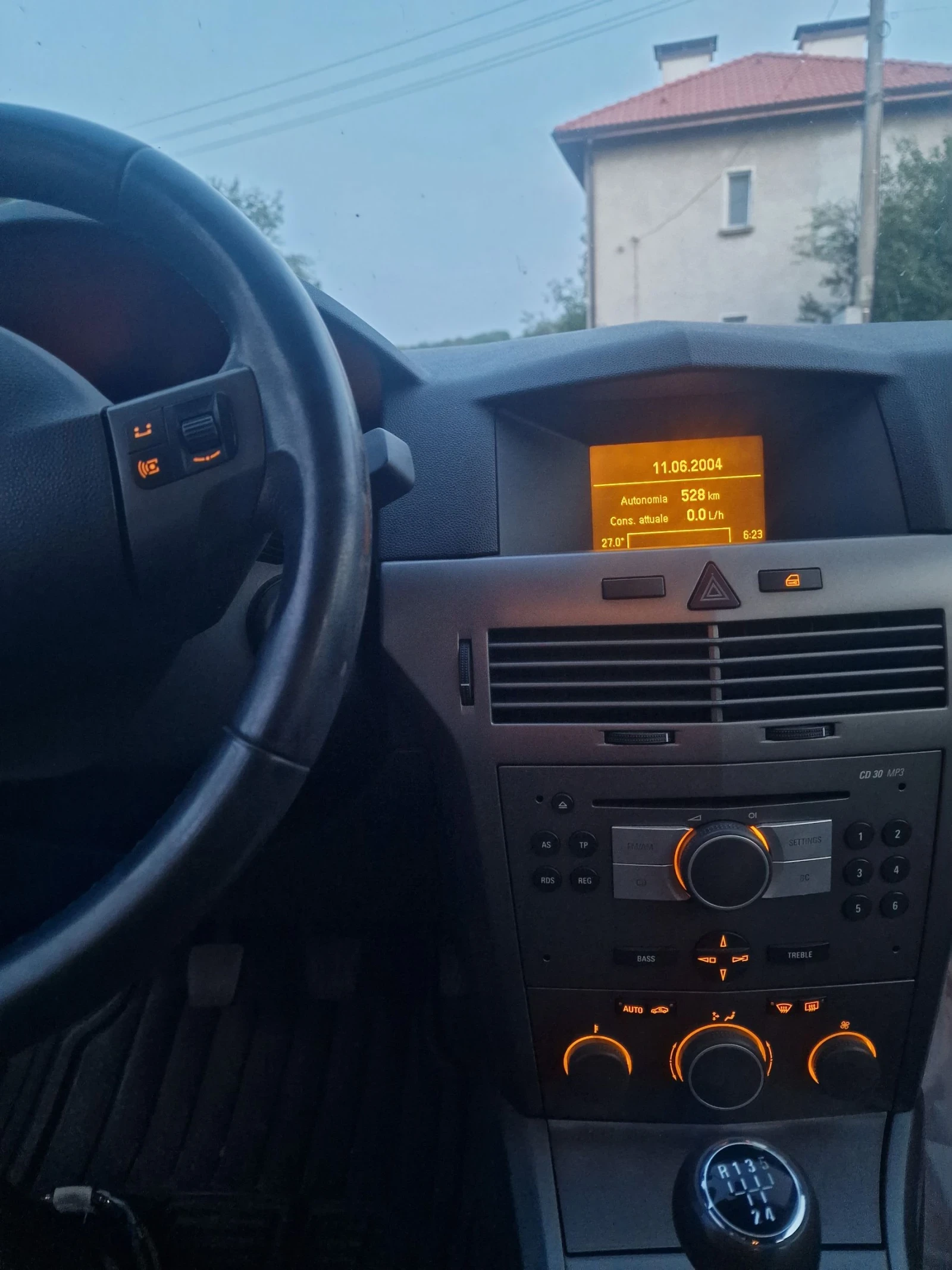 Opel Astra 1.6 - изображение 7