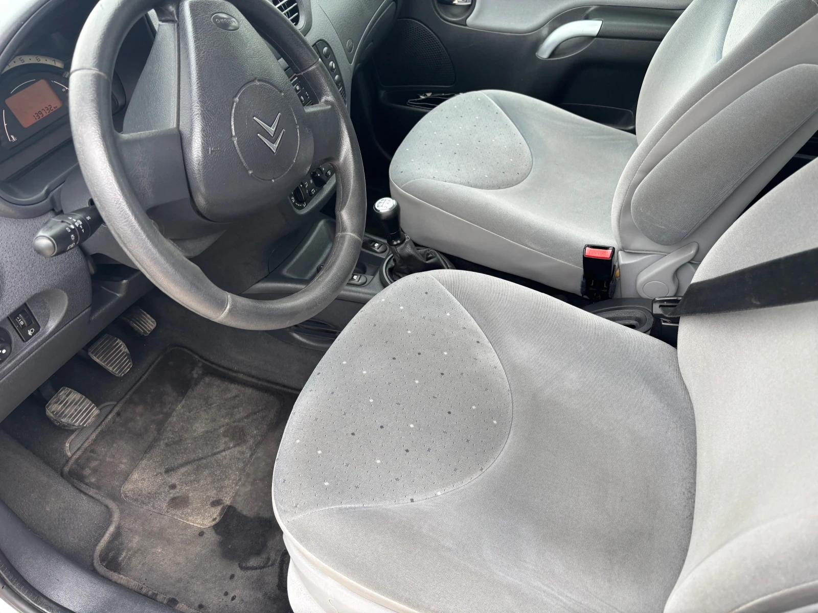 Citroen C3 2006+ 1.4+ З. ГУМИ+ ОБСЛУЖЕНА+ ВС.ПЛАТЕНО - изображение 9