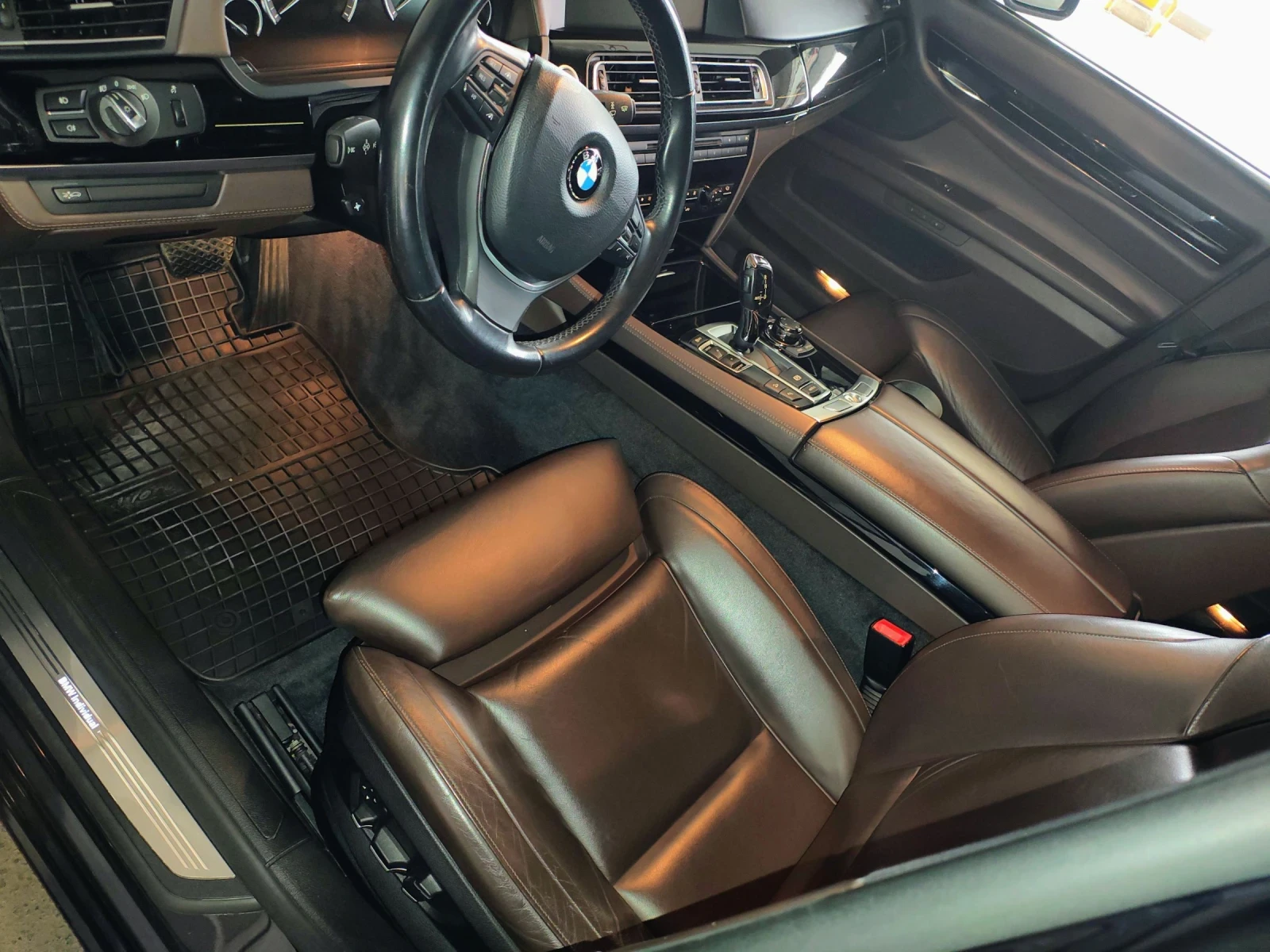 BMW 740 Xdrive INDIVIDUAL - изображение 5