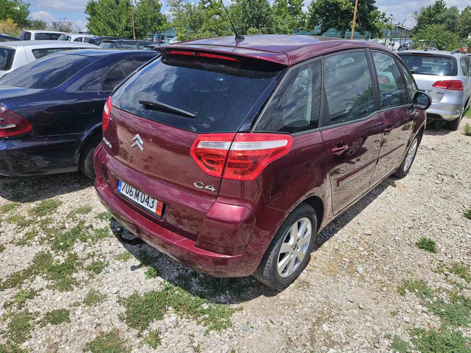 Citroen C4 Picasso 2.0 140k.c - изображение 4