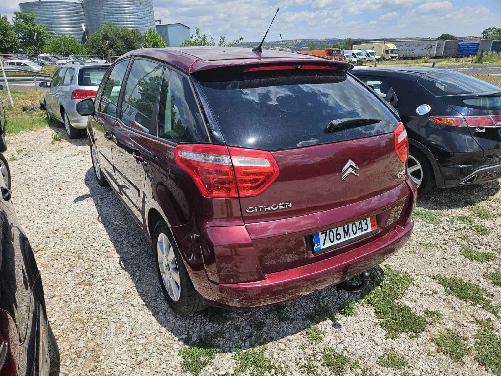 Citroen C4 Picasso 2.0 140k.c - изображение 3