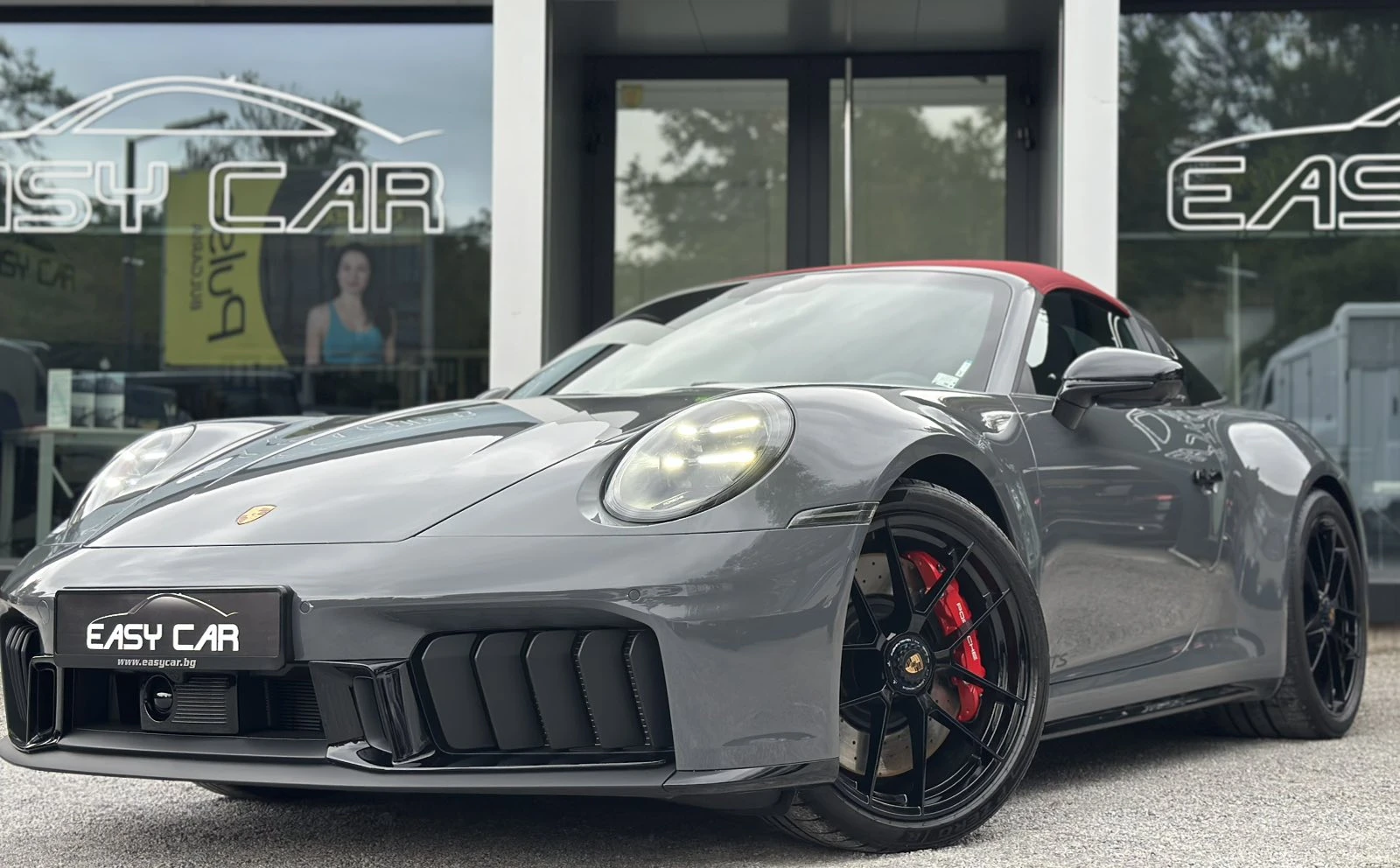 Porsche 911  Targa 4 GTS - изображение 3