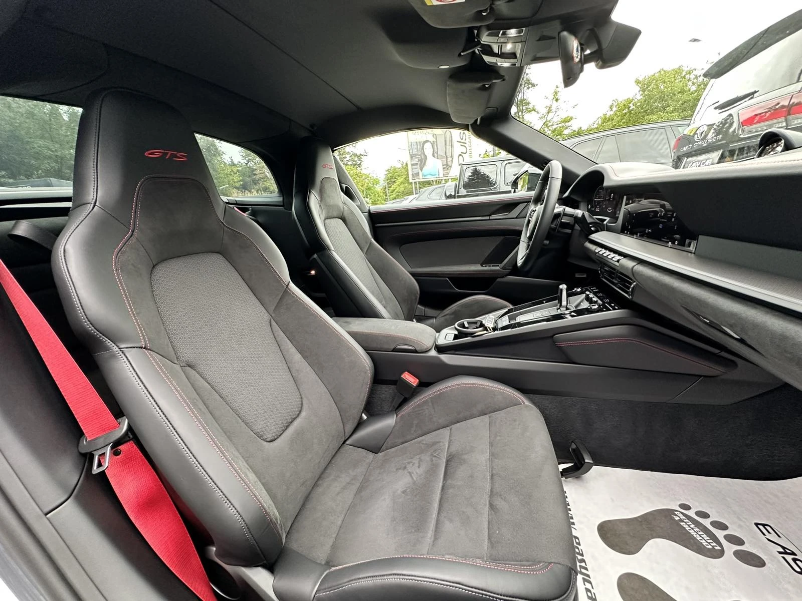 Porsche 911  Targa 4 GTS | Mobile.bg   15