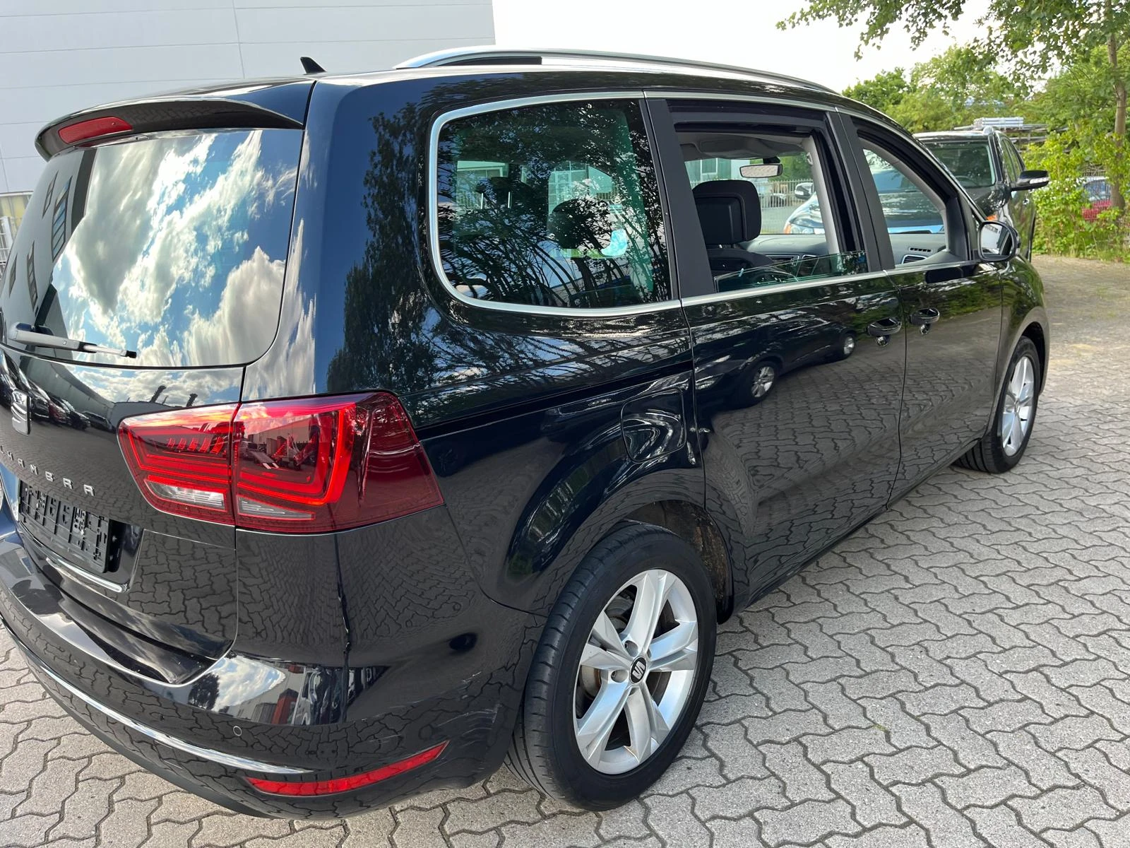 Seat Alhambra 7N - изображение 7