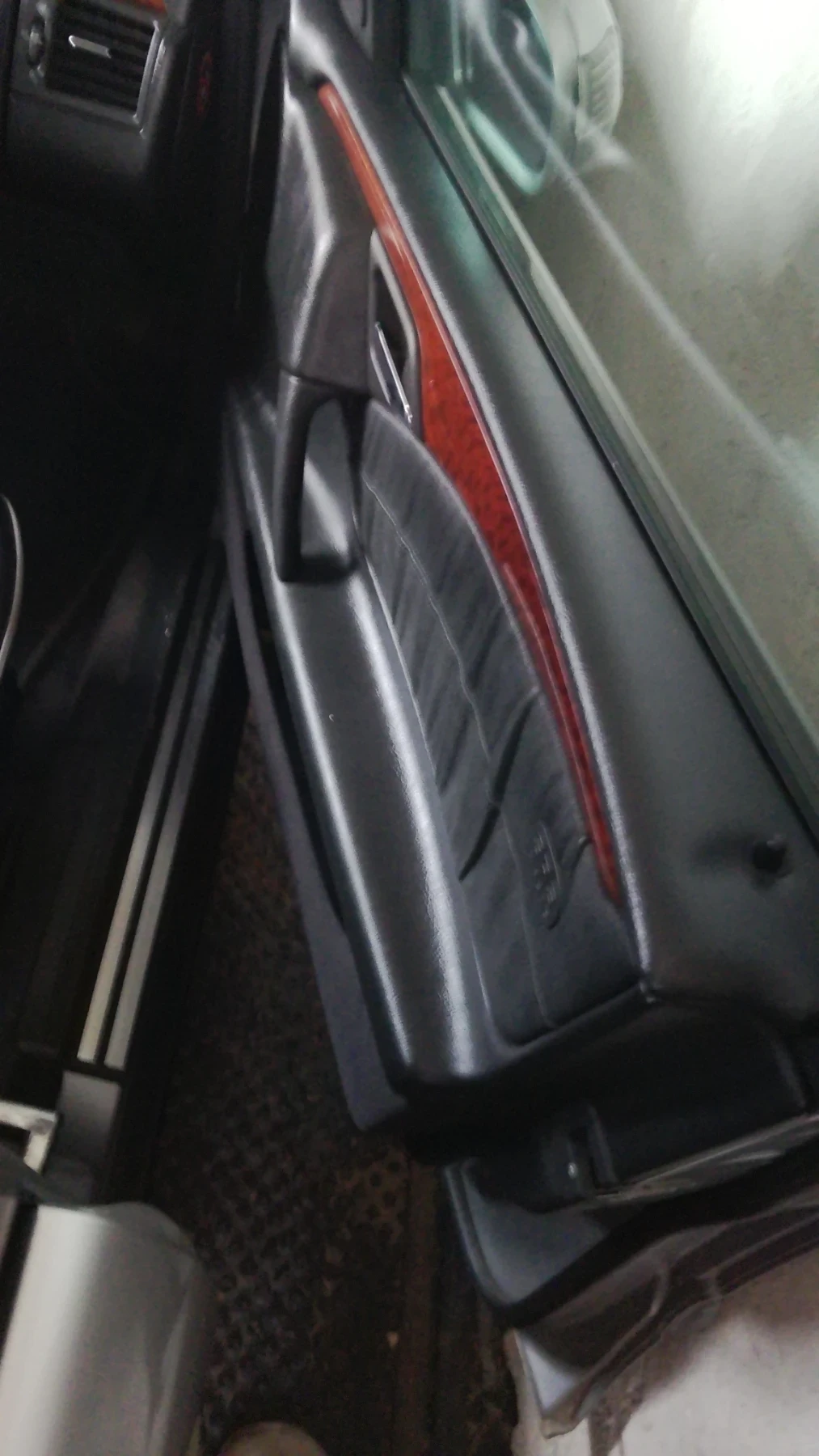 Mercedes-Benz E 220 CDI, снимка 3 - Автомобили и джипове - 53843923