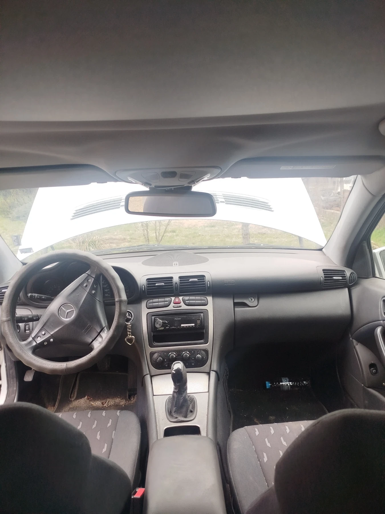 Mercedes-Benz 220, снимка 5 - Автомобили и джипове - 53871925