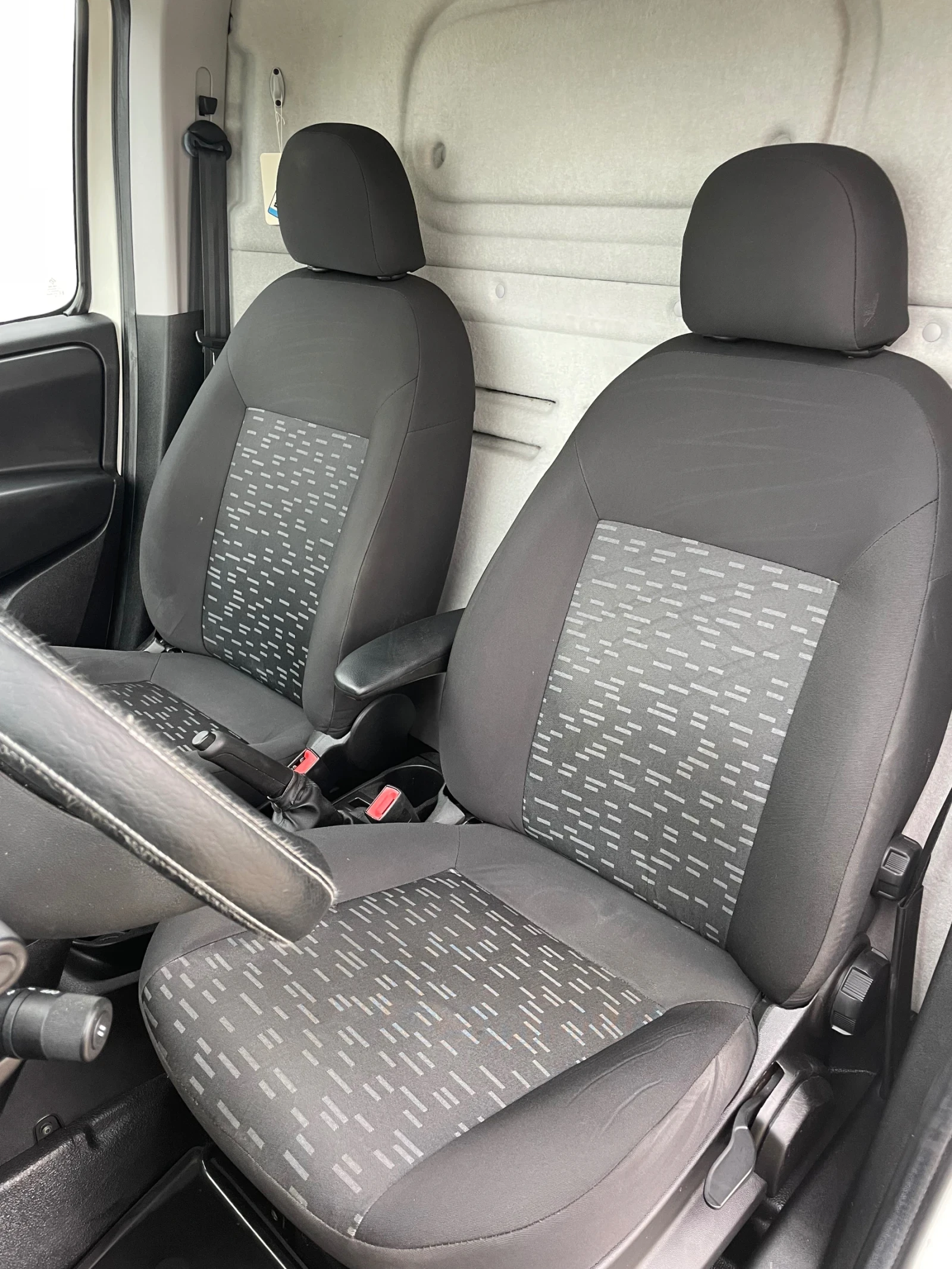 Opel Combo 1.3D-90к.с., снимка 11 - Автомобили и джипове - 54192040
