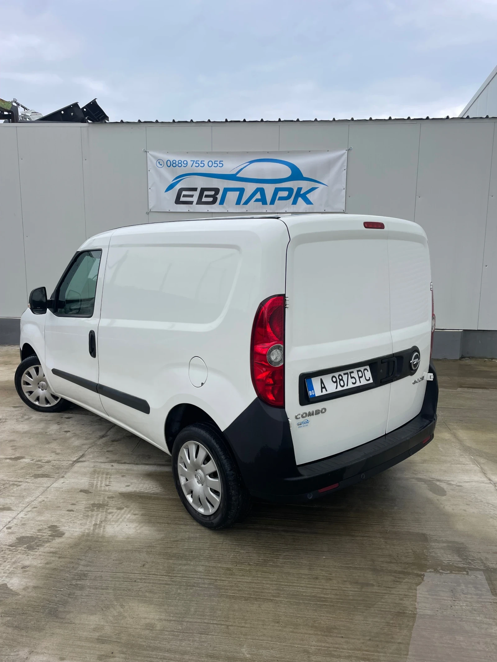 Opel Combo 1.3D-90к.с., снимка 4 - Автомобили и джипове - 54192040