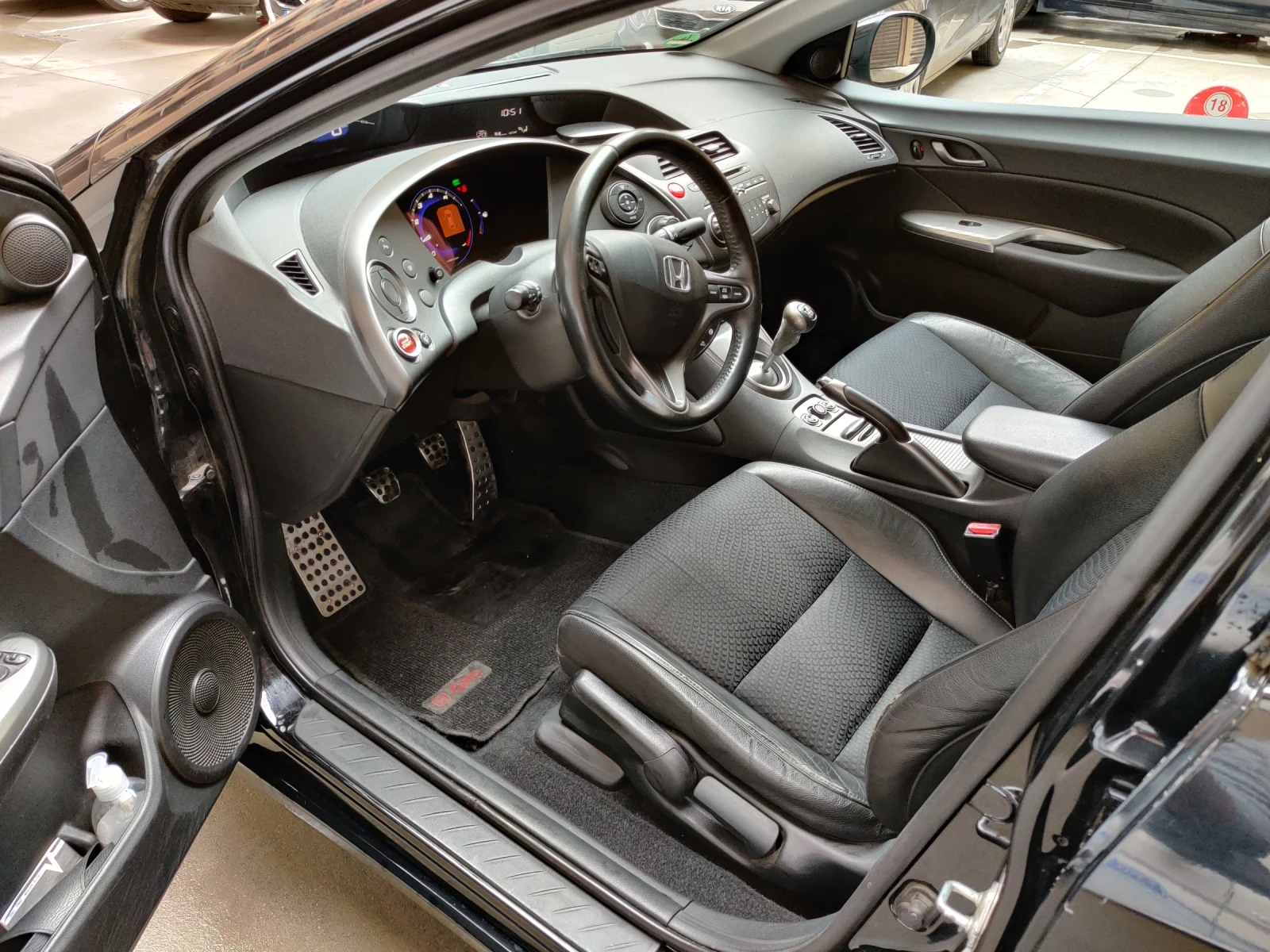 Honda Civic GT, снимка 11 - Автомобили и джипове - 54318591