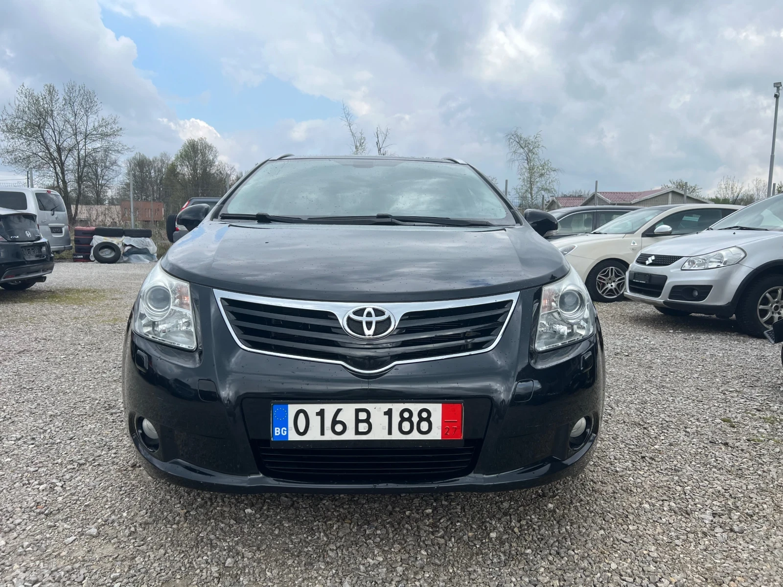 Toyota Avensis 2.0 Linea Sol, снимка 15 - Автомобили и джипове - 54530910