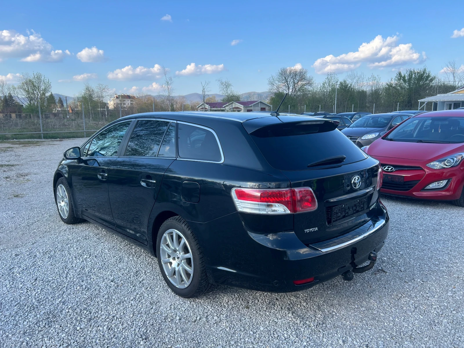 Toyota Avensis 2.0 Linea Sol, снимка 8 - Автомобили и джипове - 54530910