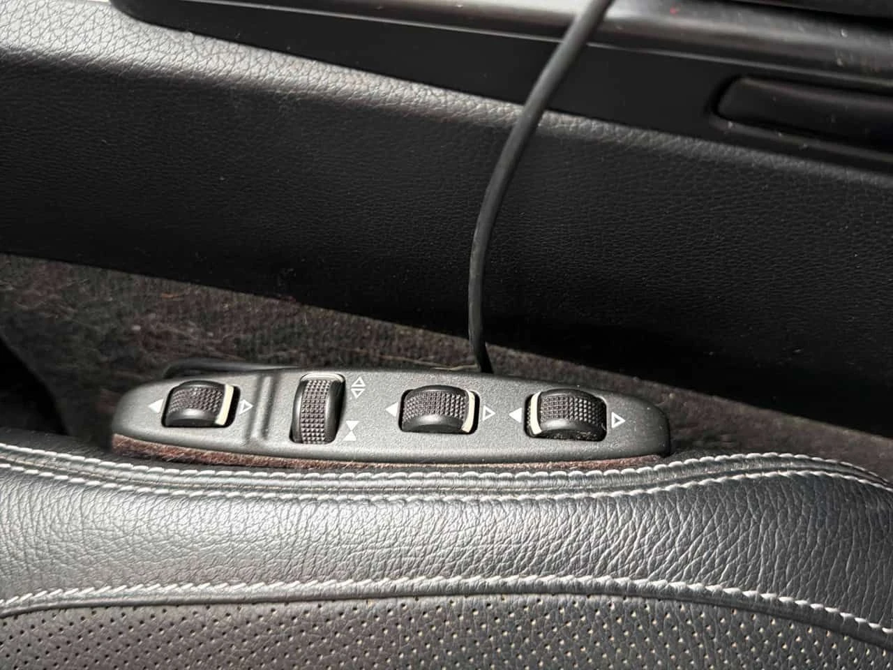 Mercedes-Benz E 400 * АВТОКРЕДИТ * ОТ ПРЕДСТАВИТЕЛСТВО, снимка 13 - Автомобили и джипове - 54906090