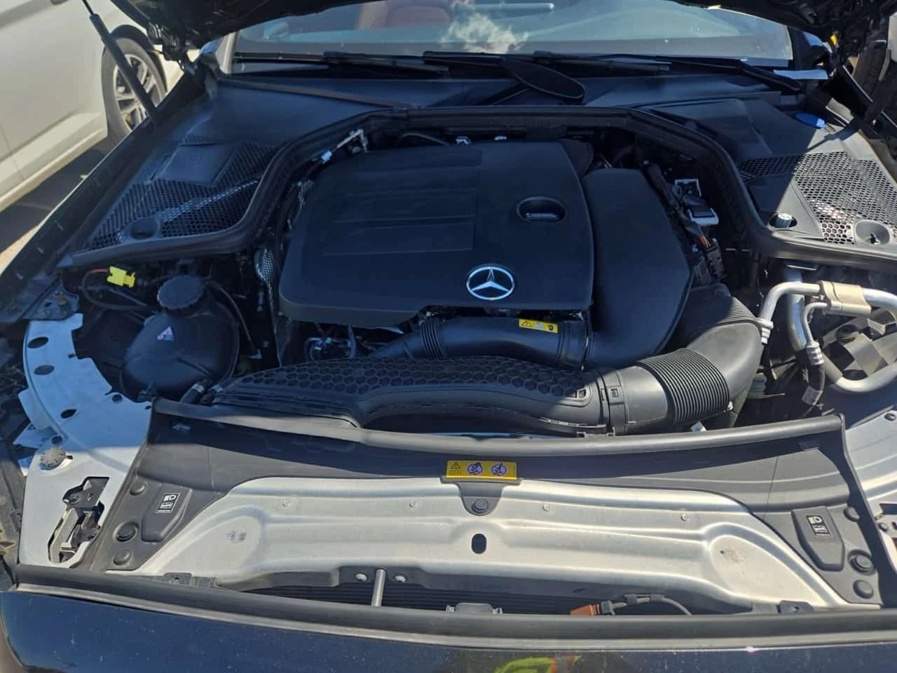 Mercedes-Benz C 300 Coupe * AMG Line * Мultibeam * CARFAX * , снимка 16 - Автомобили и джипове - 54908995