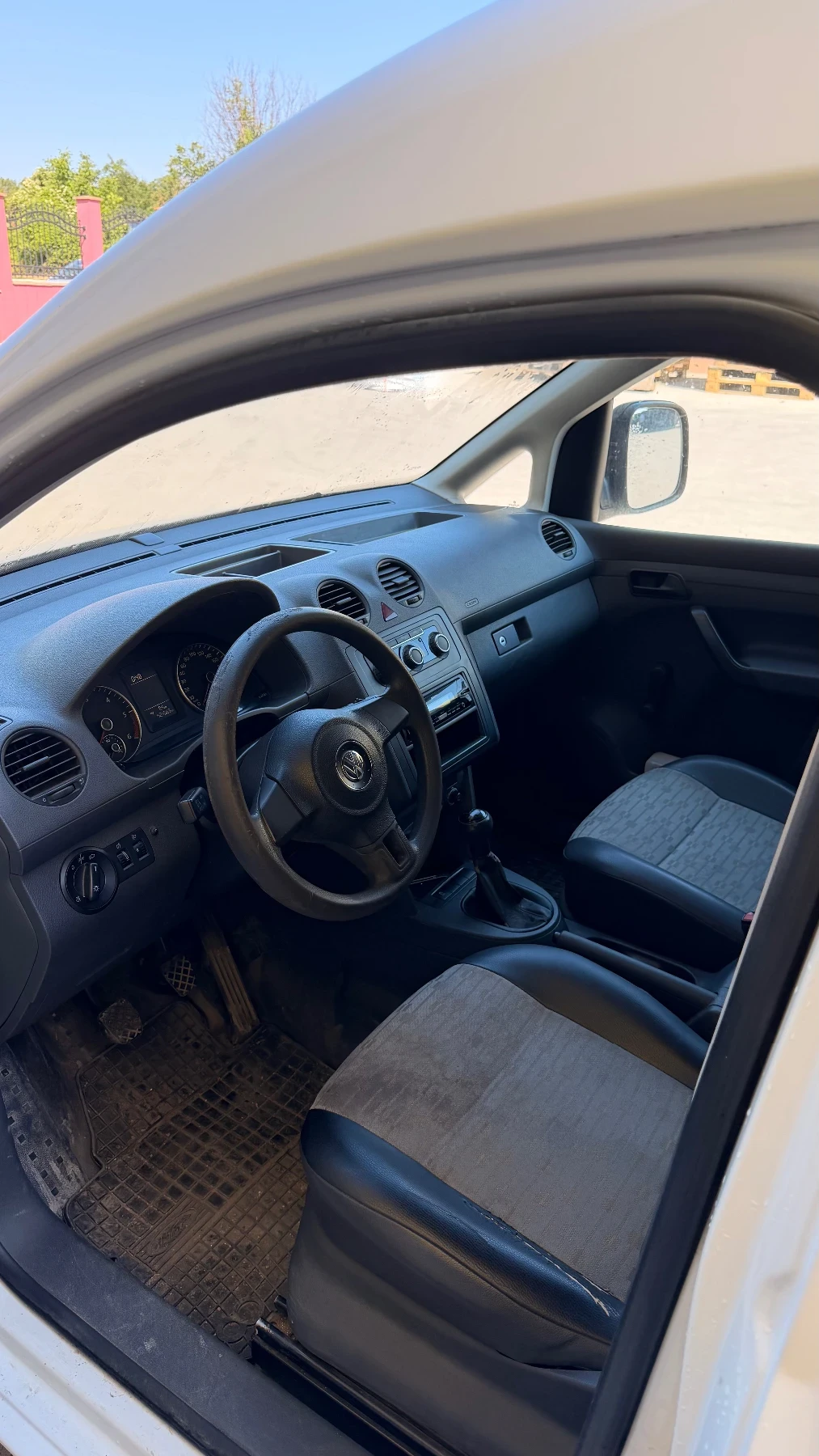 VW Caddy, снимка 6 - Автомобили и джипове - 55056289