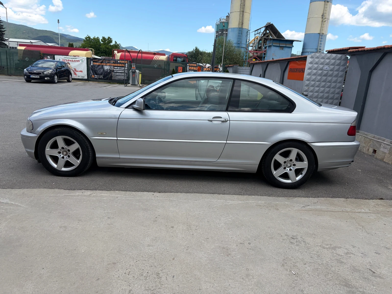 BMW 318, снимка 2 - Автомобили и джипове - 55186745