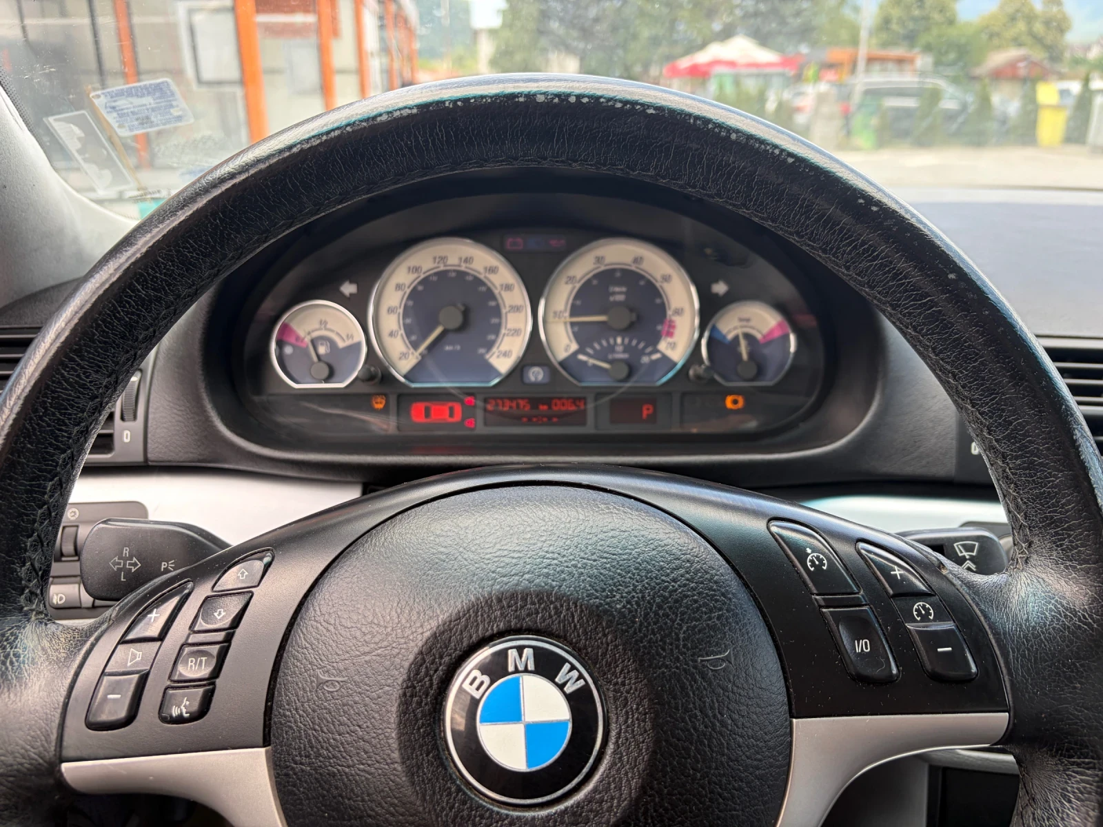BMW 318, снимка 6 - Автомобили и джипове - 55186745