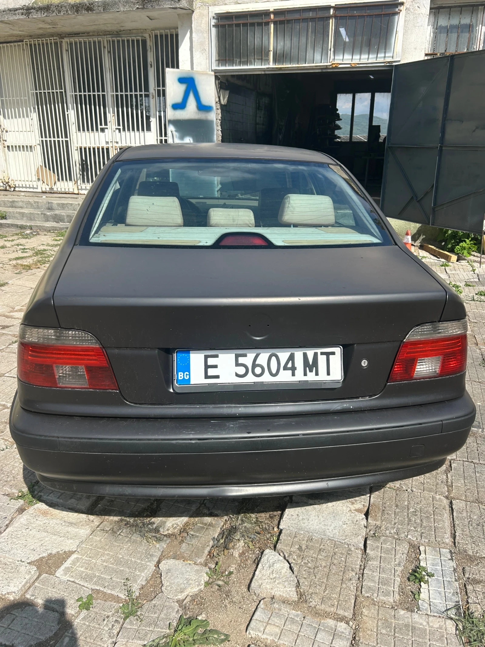 BMW 523, снимка 2 - Автомобили и джипове - 55256931