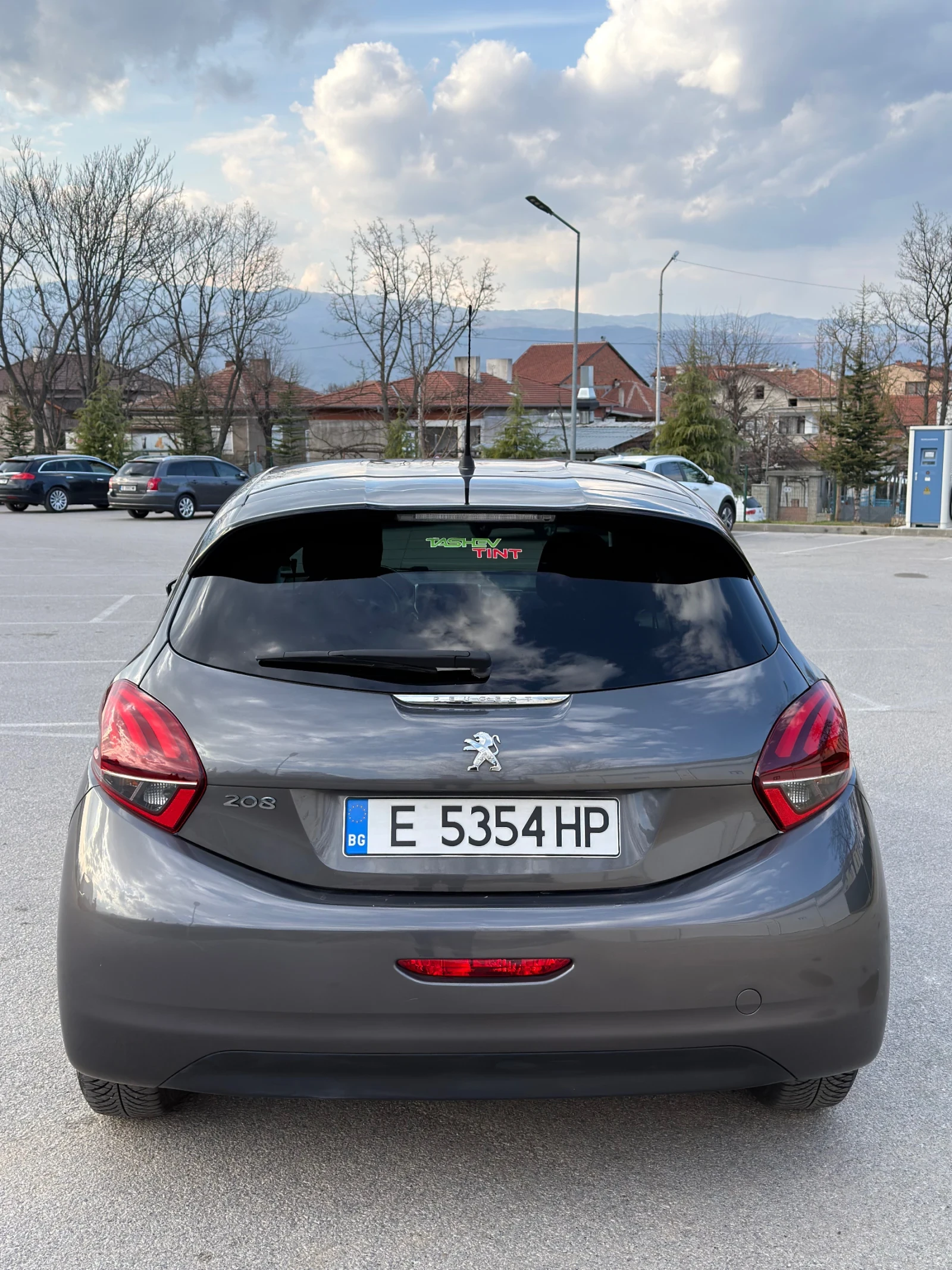 Peugeot 208, снимка 3 - Автомобили и джипове - 55352962