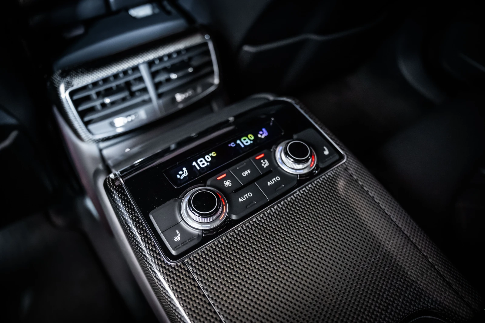 Audi S8 Plus* Ceramic* Carbon* , снимка 14 - Автомобили и джипове - 55363542