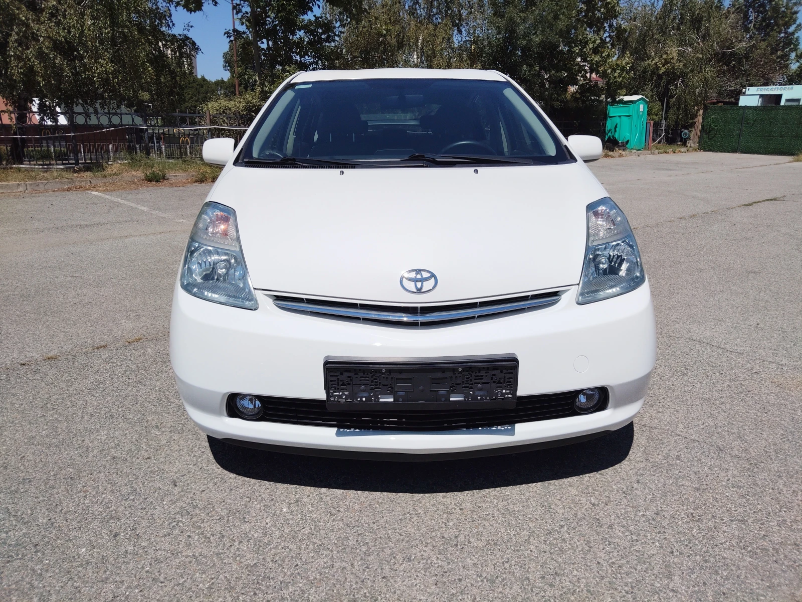 Toyota Prius 1, 5i HYBRID , снимка 2 - Автомобили и джипове - 55478251
