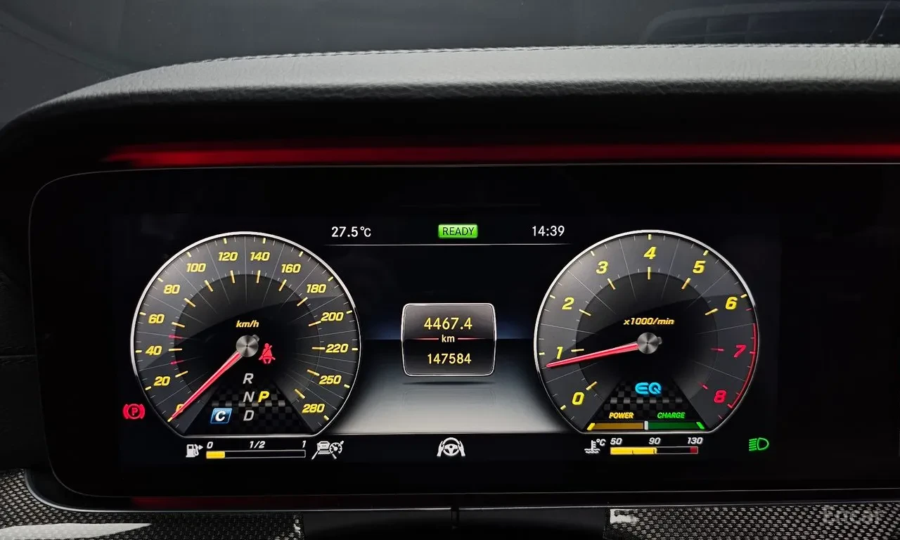 Mercedes-Benz E 53 AMG 4MATIC+ | BURMESTER| HUD| DISTRONIC| ОБДУХ| , снимка 8 - Автомобили и джипове - 55952640