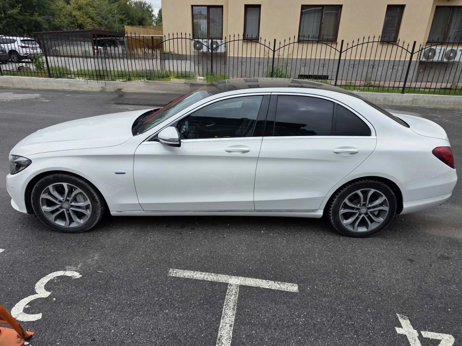 Mercedes-Benz C 350, снимка 7 - Автомобили и джипове - 56248996