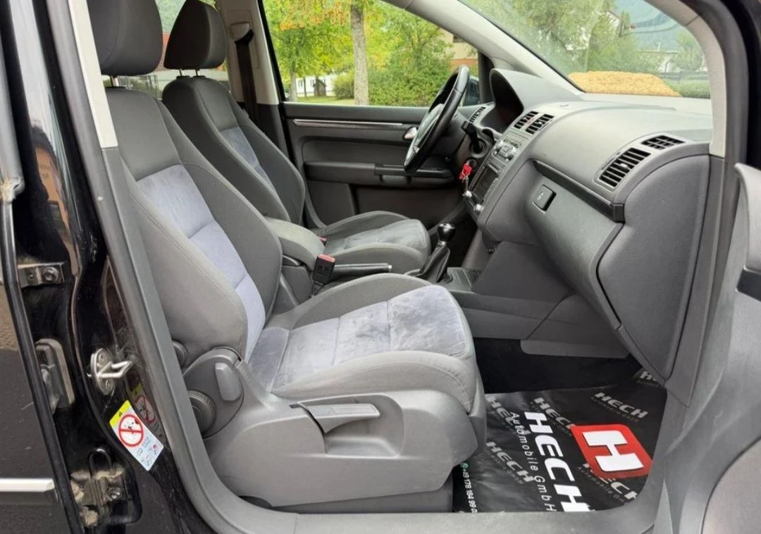 VW Touran Germany-Led-Navi-Camera, снимка 11 - Автомобили и джипове - 56357485