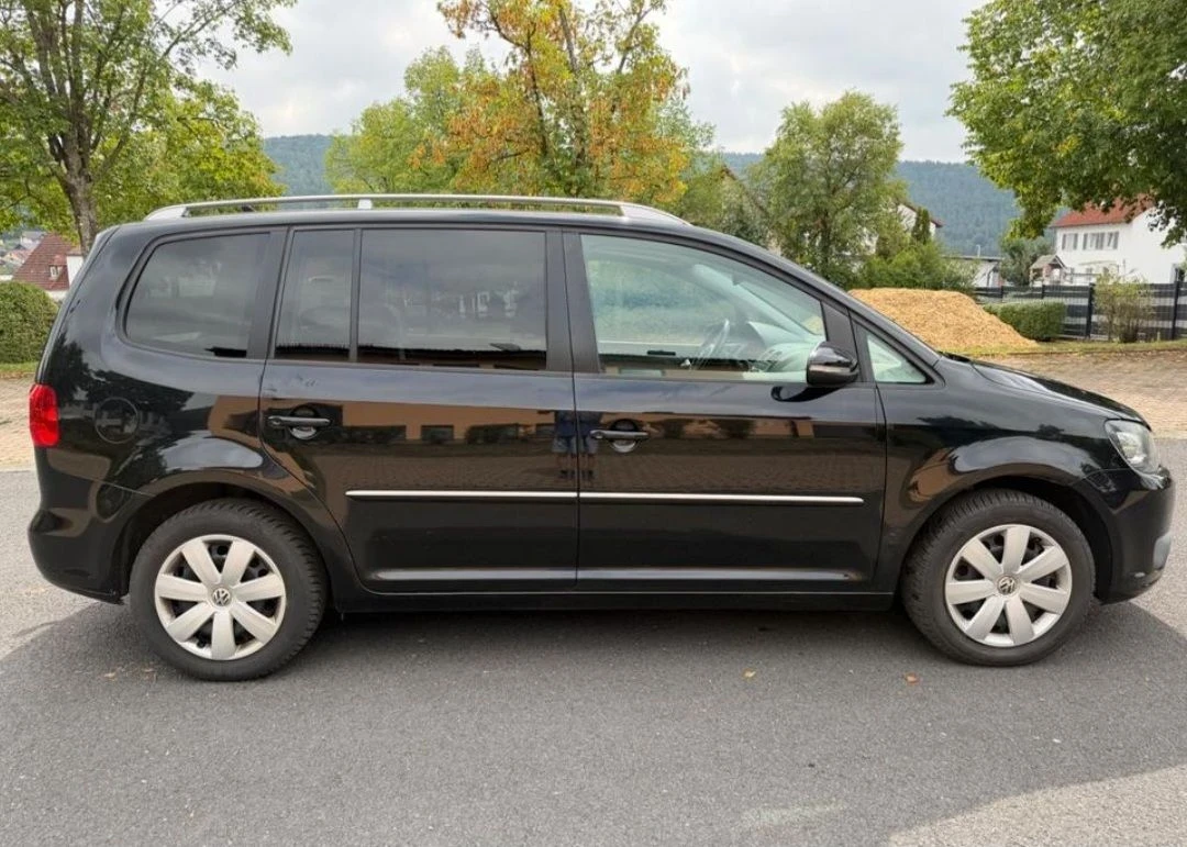 VW Touran Germany-Led-Navi-Camera, снимка 8 - Автомобили и джипове - 56357485