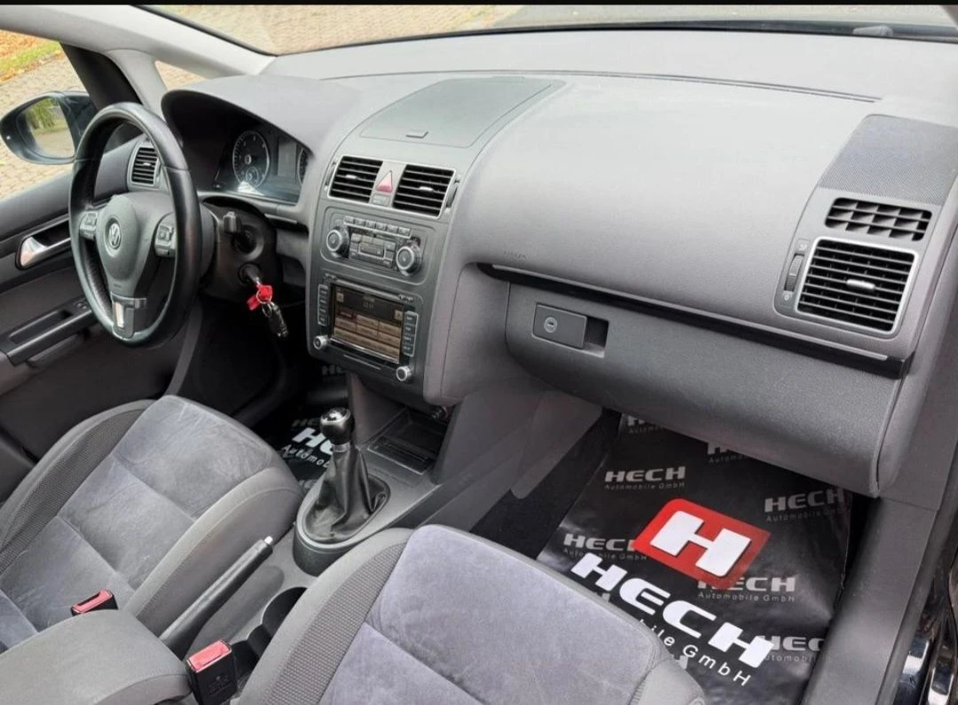 VW Touran Germany-Led-Navi-Camera, снимка 13 - Автомобили и джипове - 56357485