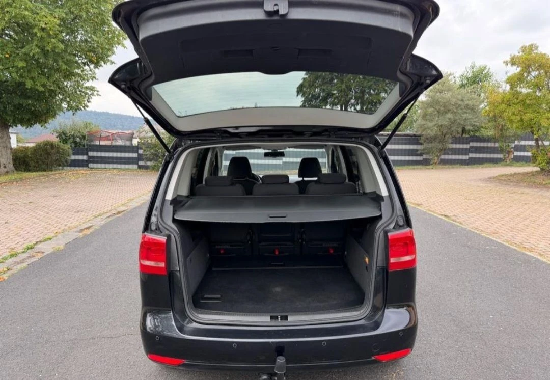 VW Touran Germany-Led-Navi-Camera, снимка 14 - Автомобили и джипове - 56357485