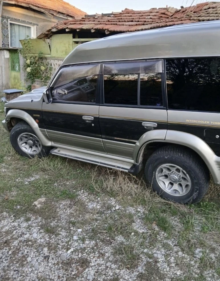 Mitsubishi Pajero, снимка 2 - Автомобили и джипове - 47919898