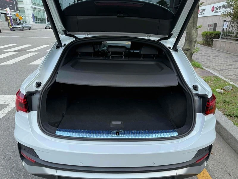 Audi Q3 35 TDI Premium Sportback| 150к.с.| ВКЛ.ТЕХНОТЕСТ, снимка 8 - Автомобили и джипове - 55318808