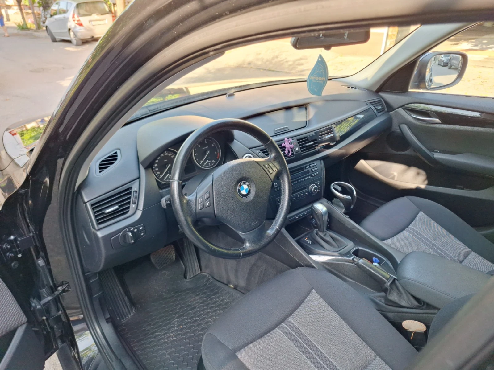 BMW X1 X-Drive - изображение 8