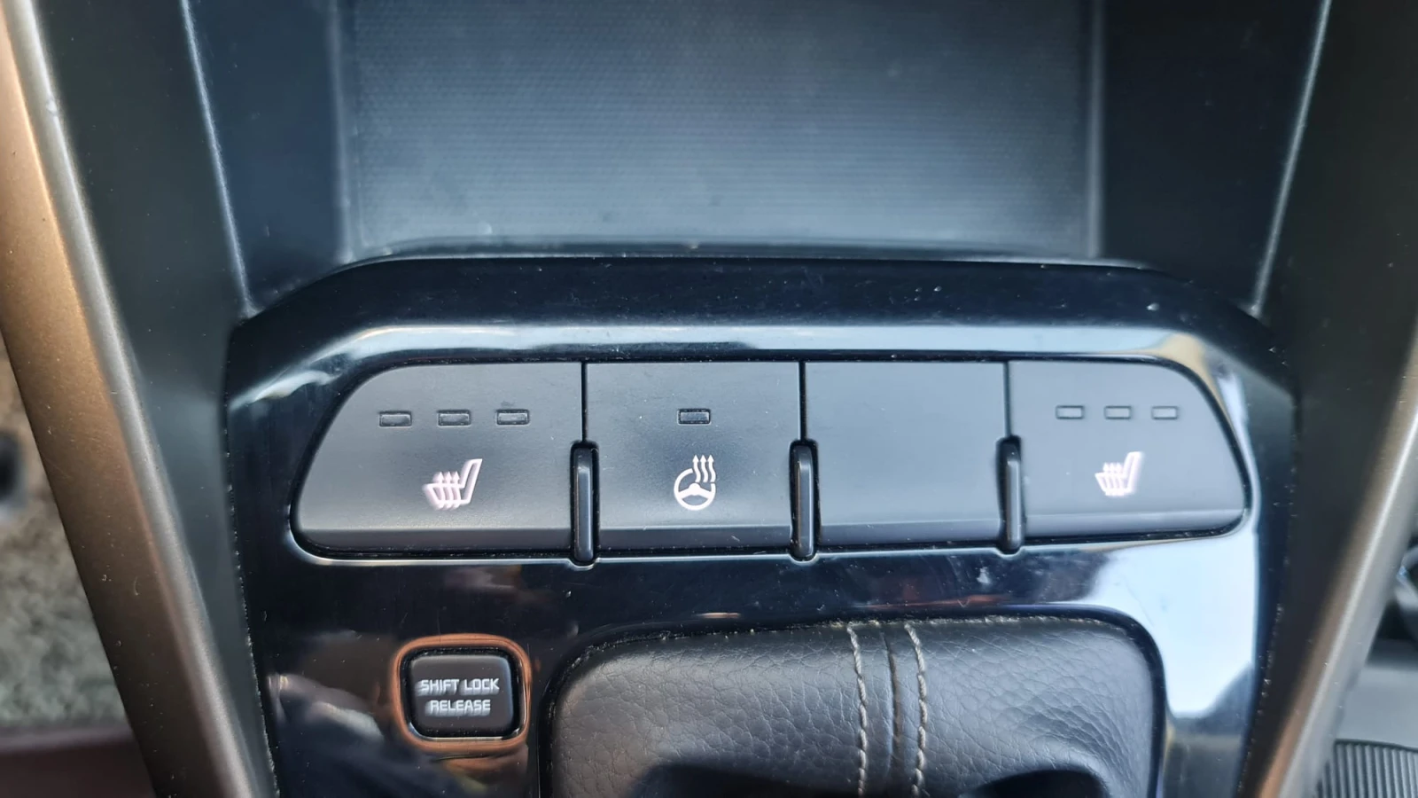 Kia Stonic 1, 6 CRDI, AUTOMAT, FULL - изображение 6