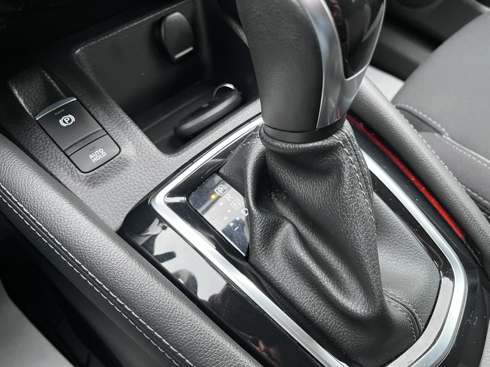 Nissan Qashqai DDT 160 HP DCT N-CONNECTA, снимка 13 - Автомобили и джипове - 53712306