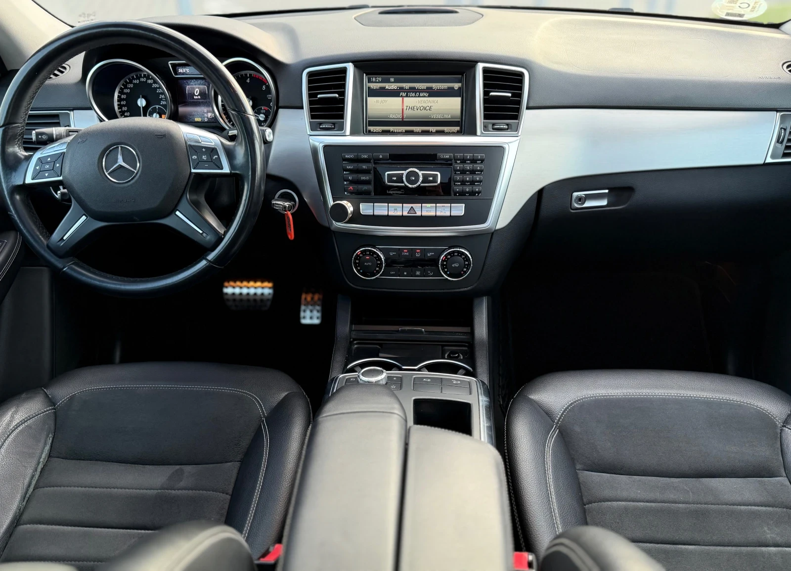 Mercedes-Benz ML 350 258* AMG* NAVI* KOJA* PANORAMA* ПРУЖИНИ, снимка 9 - Автомобили и джипове - 54512245